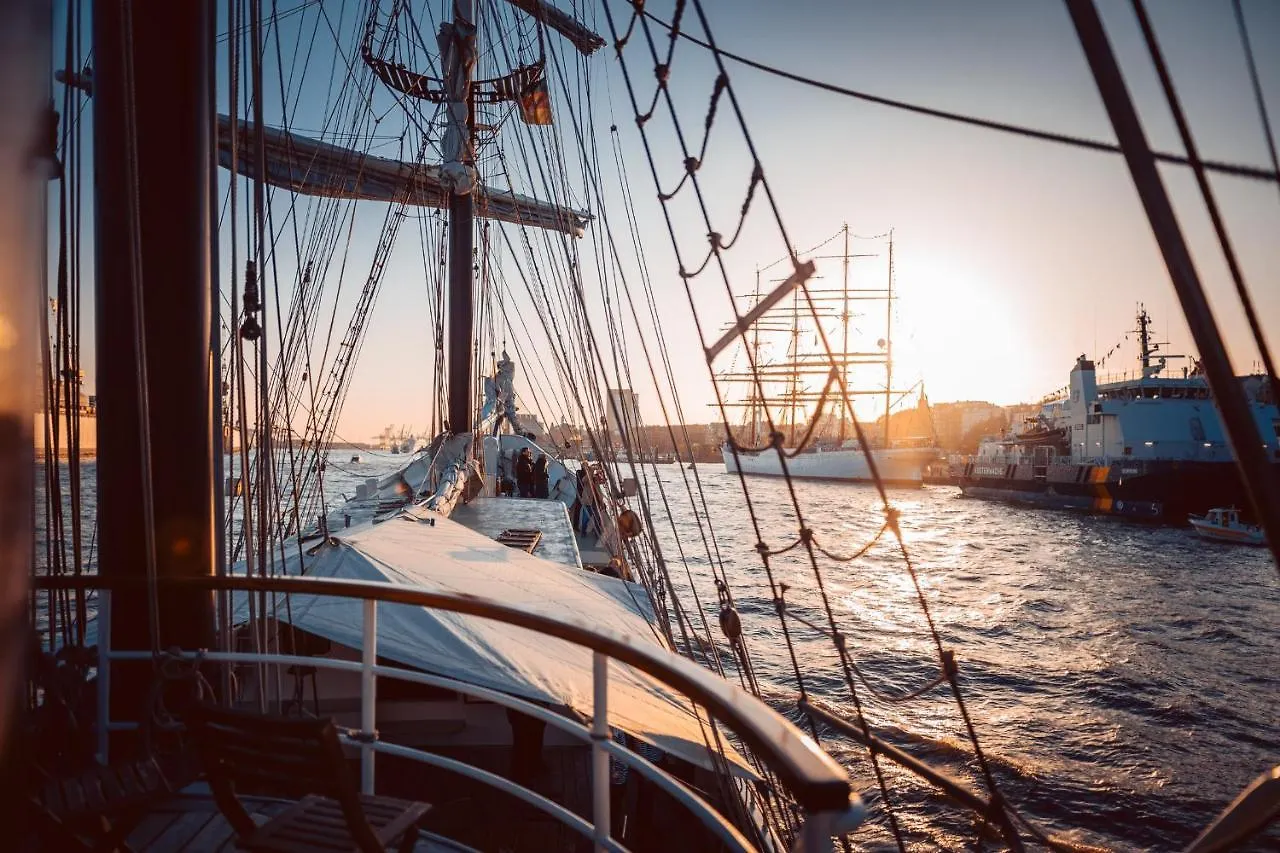 Hotel en barco Segelschiff Mare Frisium Hotel Hamburgo Alemania