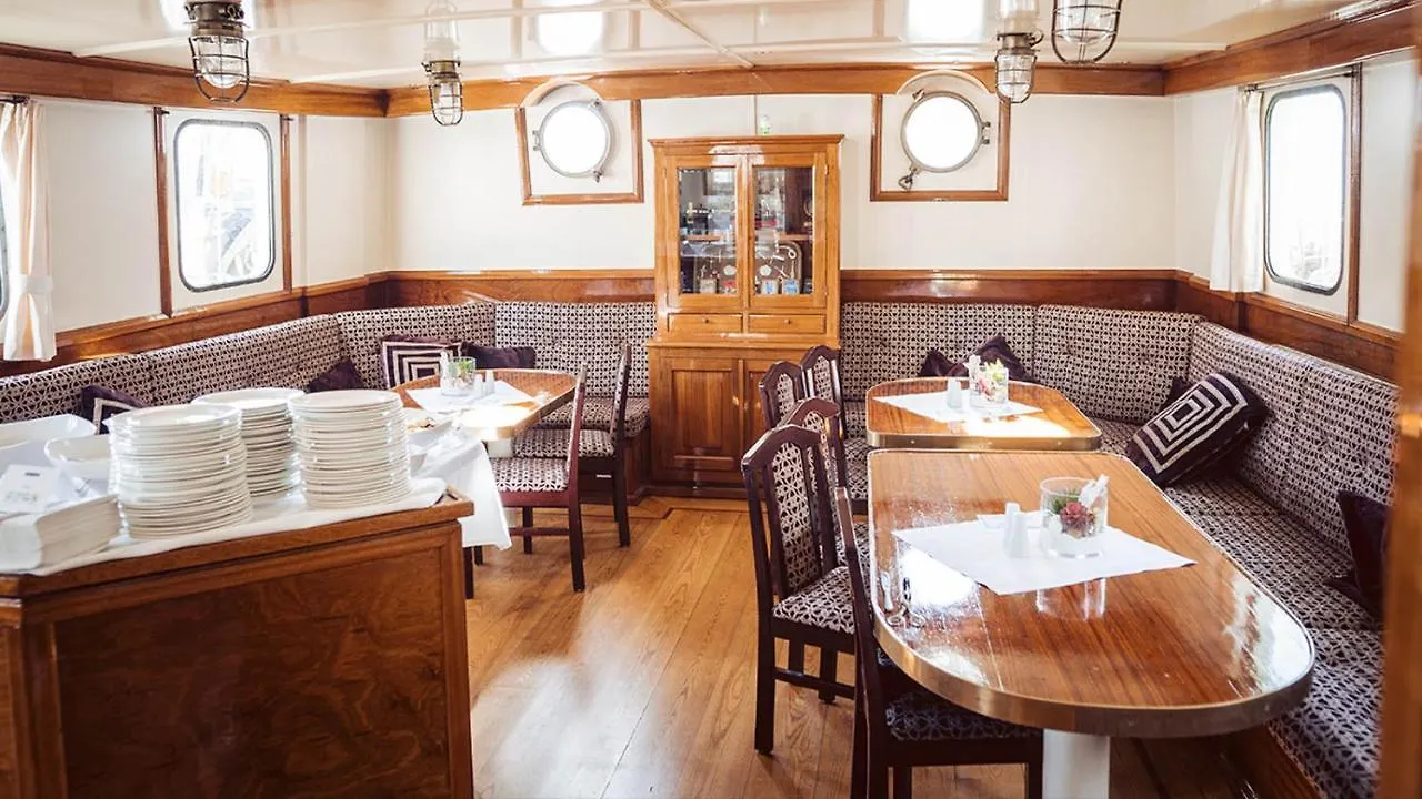 Segelschiff Mare Frisium Hotel Hamburg 0*,  Niemcy